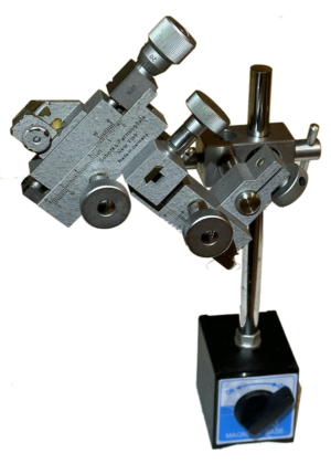 Sobotka XYZ right scale compact coarse/fine micromanipulator with magnetic base